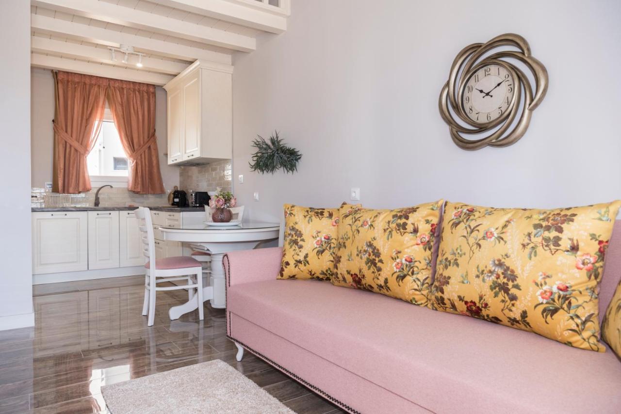 Nafsika Suites (Adults Only) Nea Moudania Exterior foto